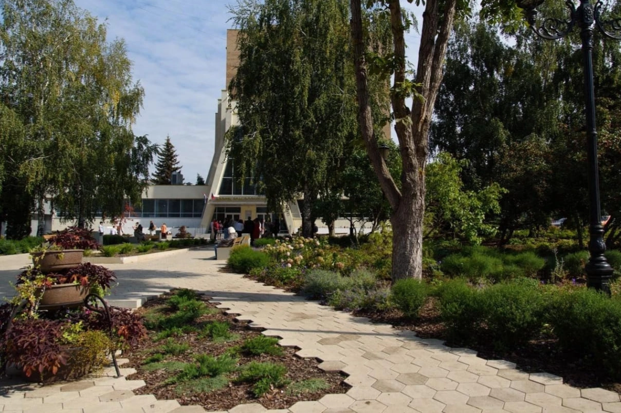 Ул. Полевая ниже Теремка